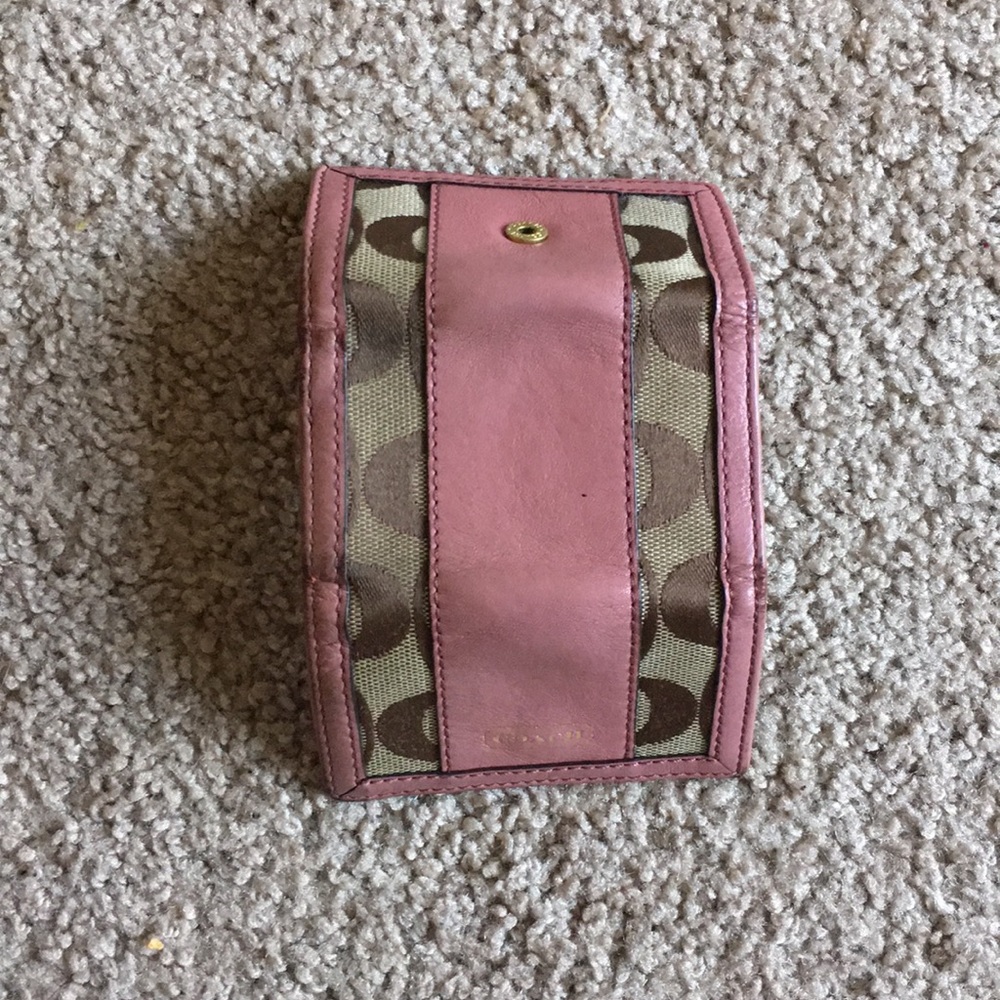 Coach Wallet & Key Holder - Authentic - Picture 7 of 8
